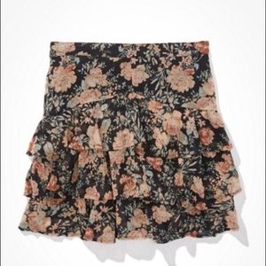 AE Ruffled Tiered Mini Skirt Black Floral M